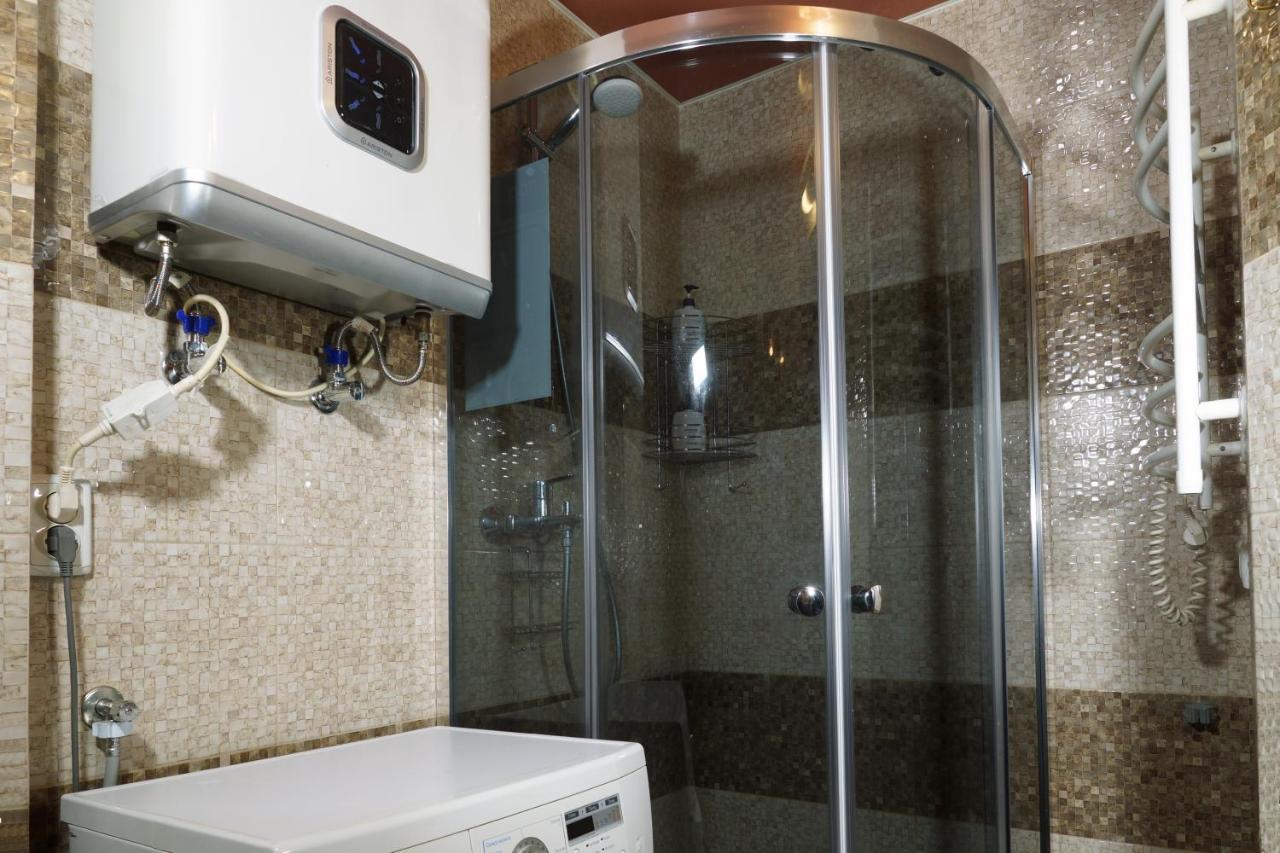 2 Rooms Semi-Luxury Apt On 39-H Nezalezhnoi Ukrаiny Street Next To The City Council Zaporizhia Exterior photo